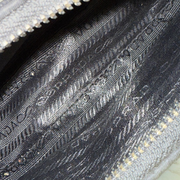 Black Chain Bag - Picture 10 of 10